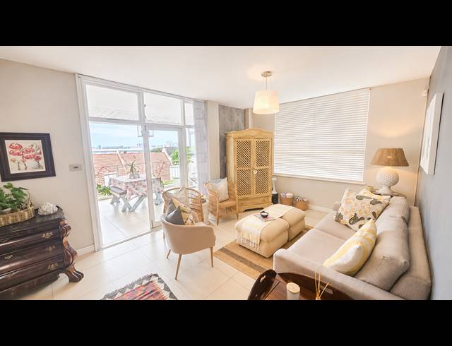 4 BEDROOM APARTMENT FOR SALE IN ESSENWOOD